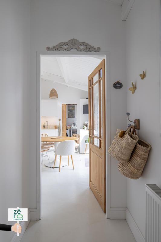 Maison - 205 m² - 9 pièces