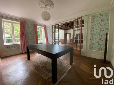 Maison - 228 m² - 5 pièces