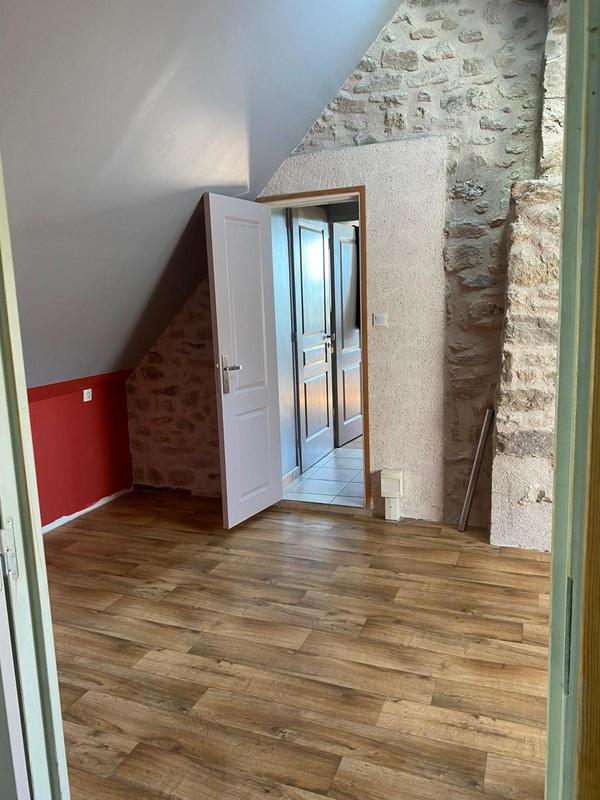 Maison - 104 m² - 4 pièces