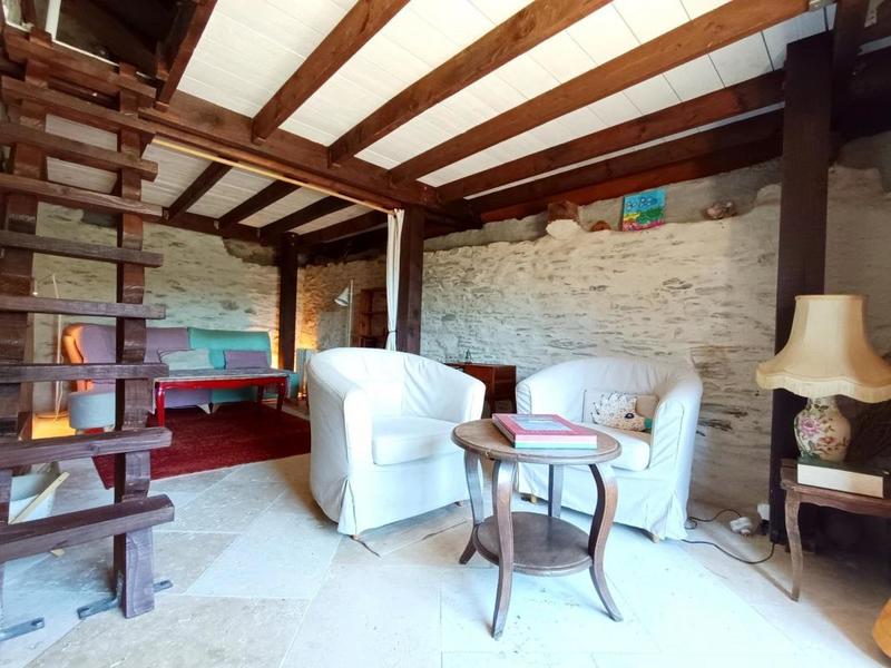 Maison - 105 m² - 8 pièces