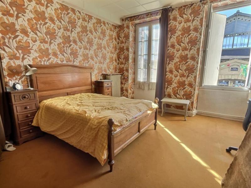 Maison de ville - 254 m² - 7 pièces