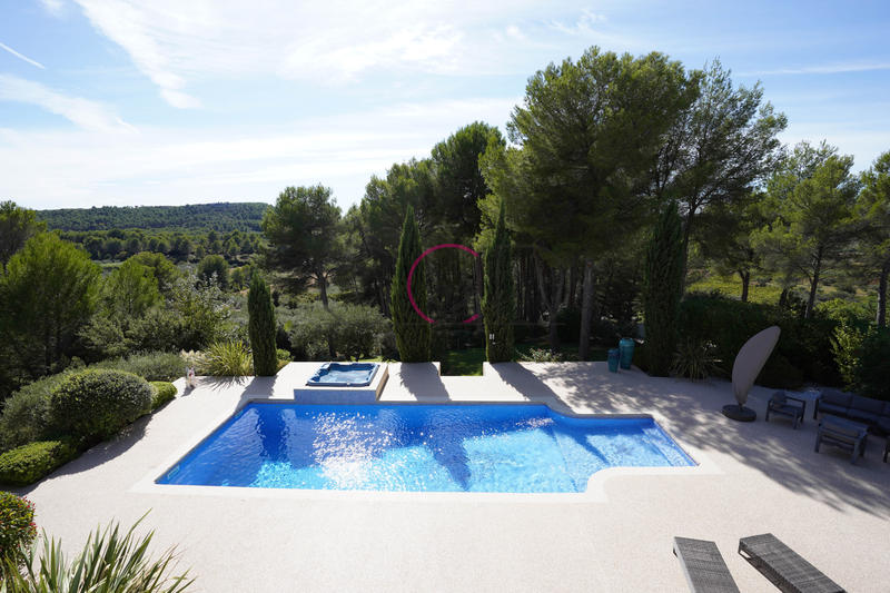 Maison - 170 m² - 5 pièces