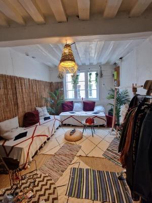 Fonds de commerce - Local commercial - 150 m²