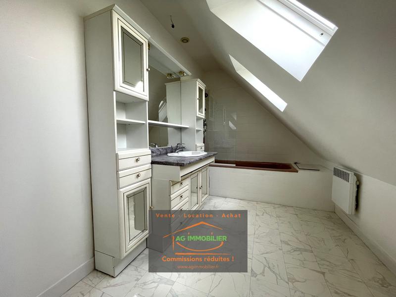 Maison traditionnelle - 85 m² - 6 pièces