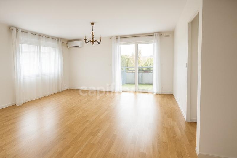 Appartement - 83 m² - 4 pièces