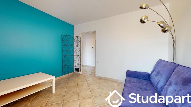 Chambre - 11 m² - 1 pièce