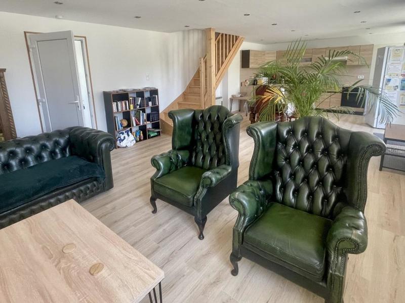 Propriété - 320 m² - 13 pièces