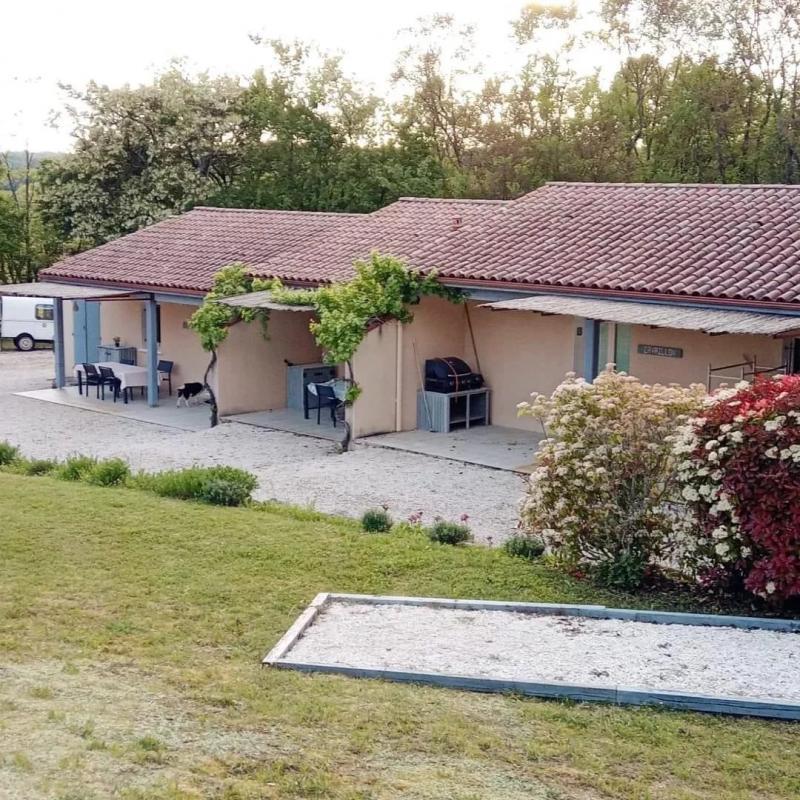 Maison - 185 m² - 11 pièces