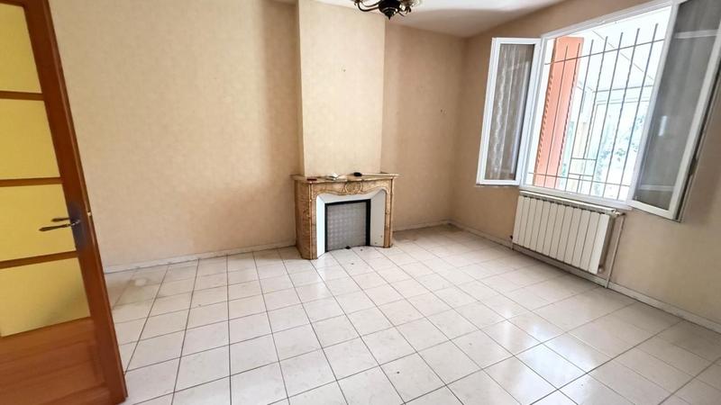 Demeure - 185 m² - 6 pièces