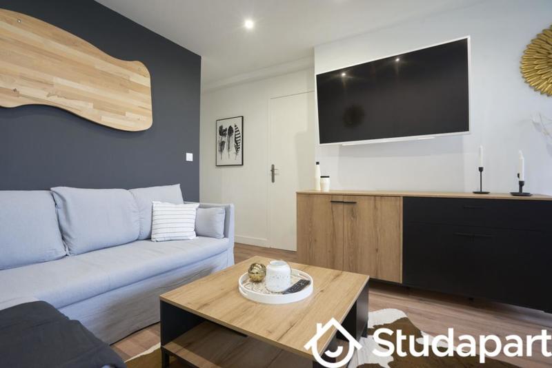 Chambre - 10 m² - 1 pièce