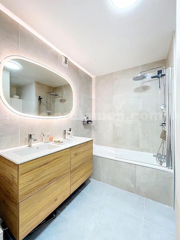 Appartement - 84 m² - 4 pièces