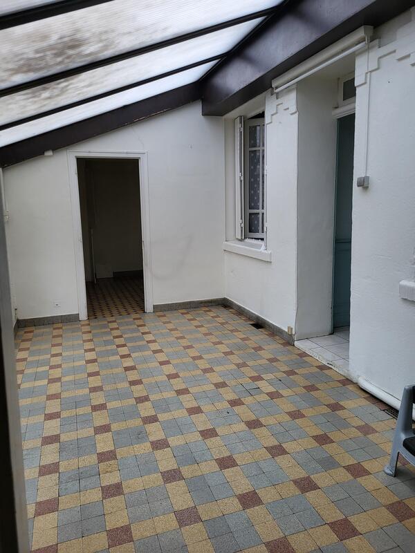 Maison - 90 m² - 5 pièces