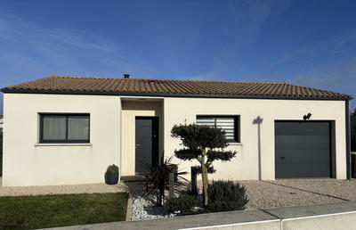 Maison - 95 m² - 4 pièces