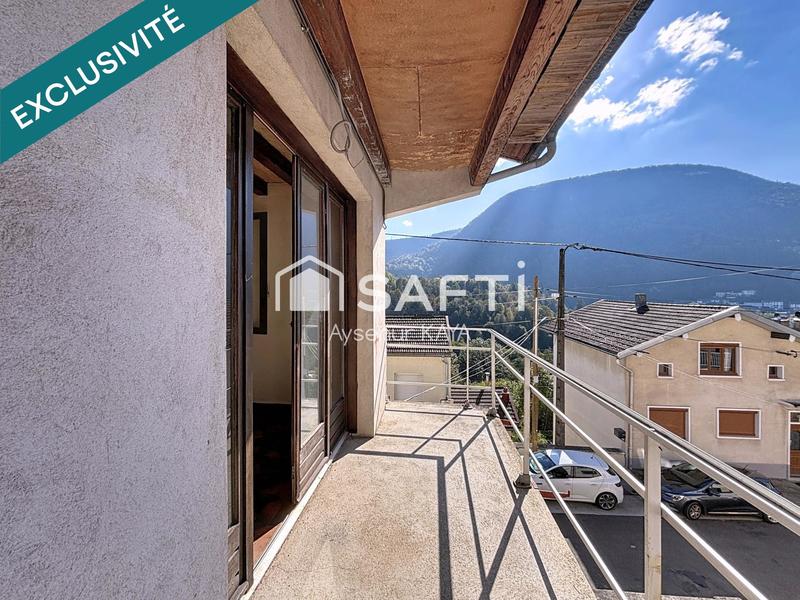 Appartement - 141 m² - 7 pièces