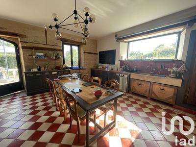 Maison de village - 262 m² - 9 pièces