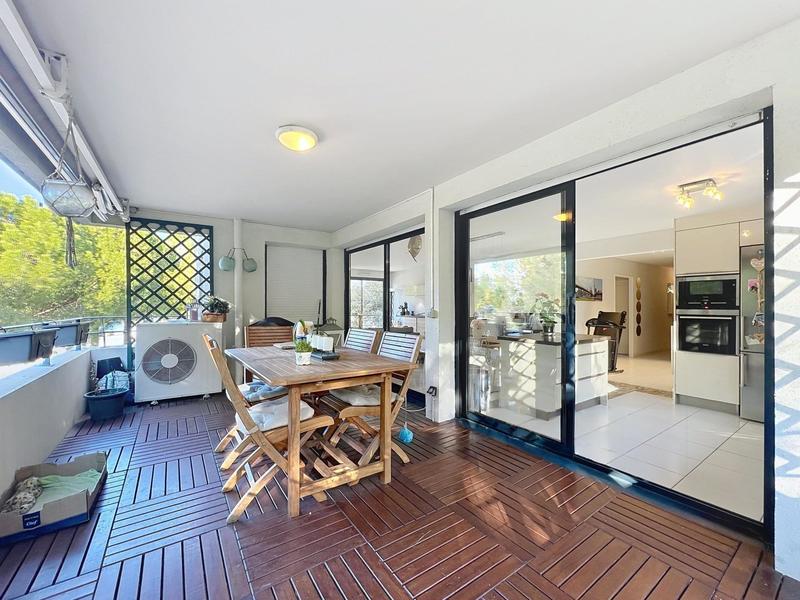 Appartement - 101 m² - 5 pièces