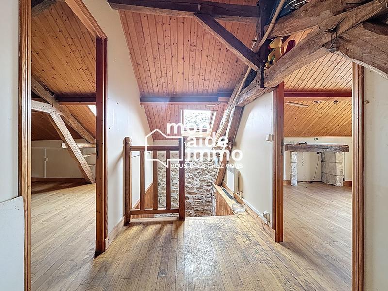 Maison - 355 m² - 10 pièces