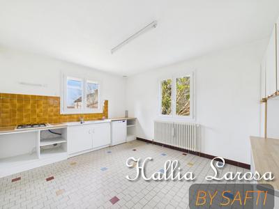 Maison - 177 m² - 7 pièces