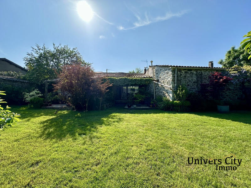 Maison - 151 m² - 3 pièces