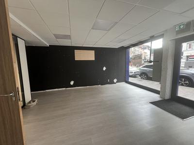 Local commercial - 56 m² - 3 pièces