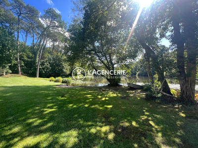 Maison - 420 m² - 10 pièces