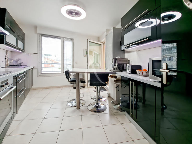 Appartement - 65 m² - 3 pièces