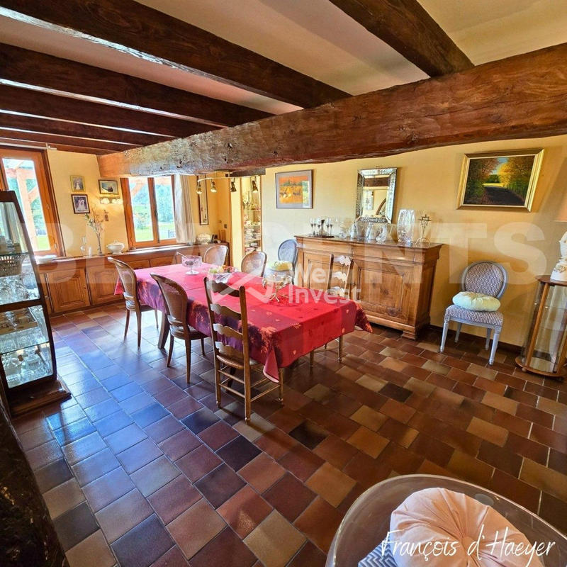 Maison - 205 m² - 8 pièces