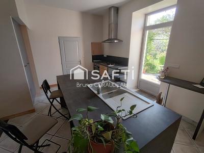 Maison - 211 m² - 7 pièces