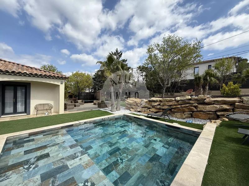 Villa - 161 m² - 6 pièces