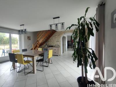 Maison - 155 m² - 6 pièces
