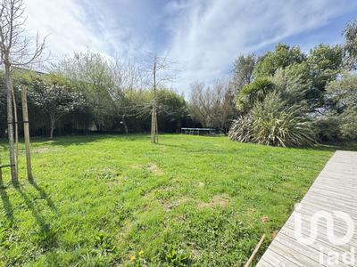 Maison - 195 m² - 8 pièces