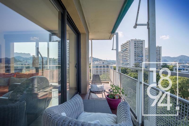 Appartement - 104 m² - 4 pièces