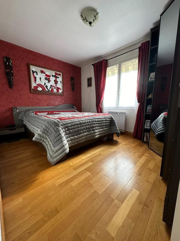 Maison - 157 m² - 4 pièces