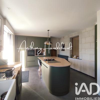 Maison - 170 m² - 8 pièces