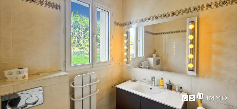 Villa - 234 m² - 7 pièces