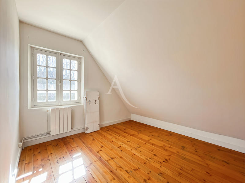 Maison - 160 m² - 7 pièces