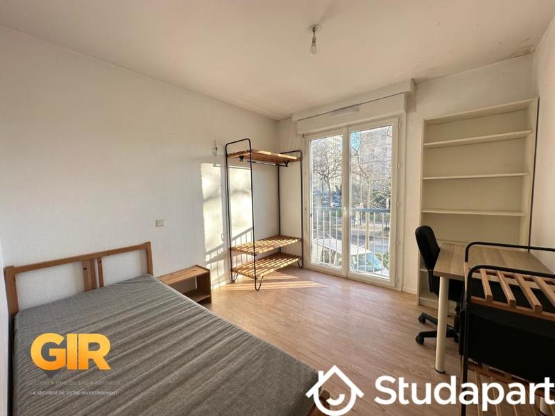 Chambre - 10 m² - 1 pièce