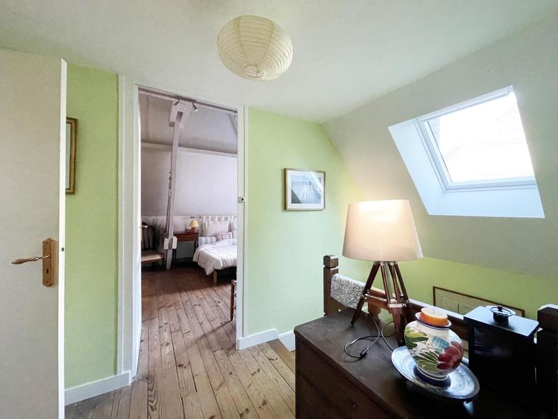 Maison - 144 m² - 7 pièces