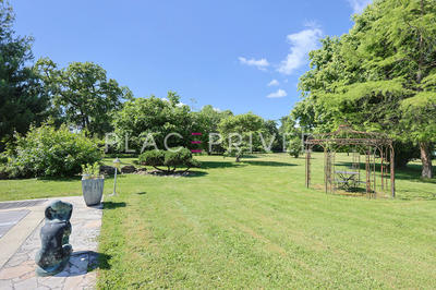 Maison - 320 m² - 10 pièces