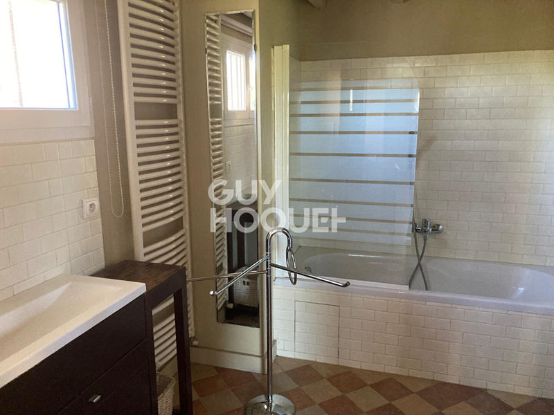 Appartement - 85 m² - 4 pièces