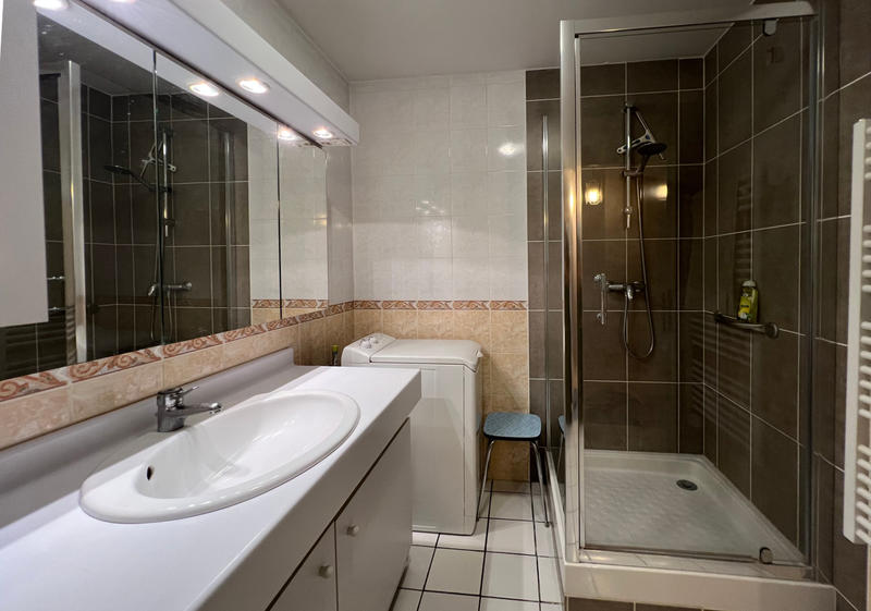 Appartement - 61 m² - 2 pièces