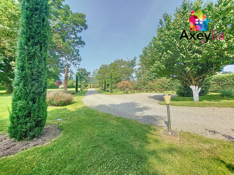 Maison - 197 m² - 7 pièces