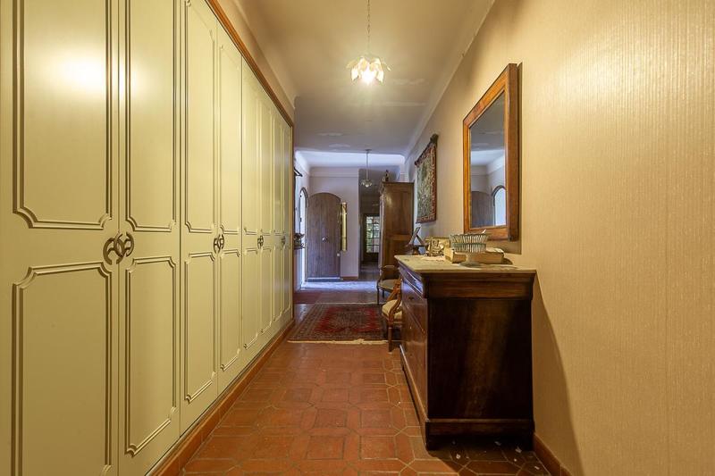 Villa - 230 m² - 5 pièces