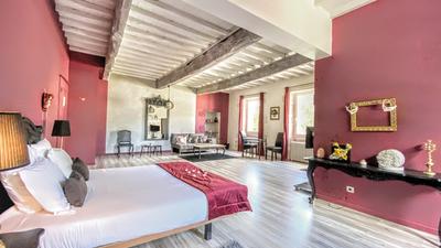 Château - 943 m² - 24 pièces