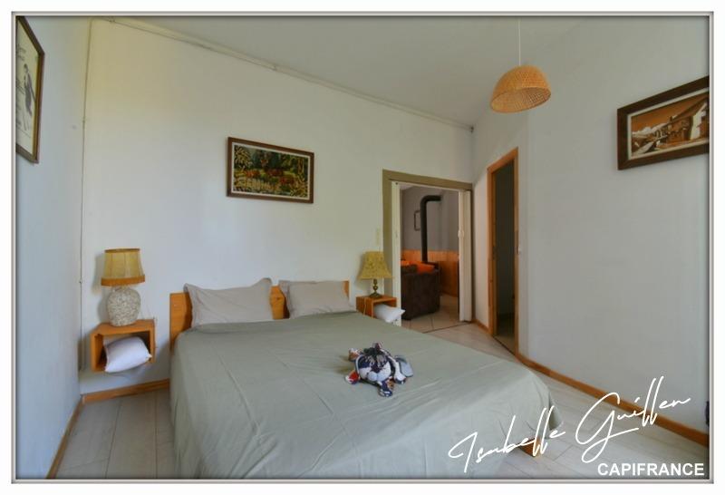 Maison - 352 m² - 9 pièces