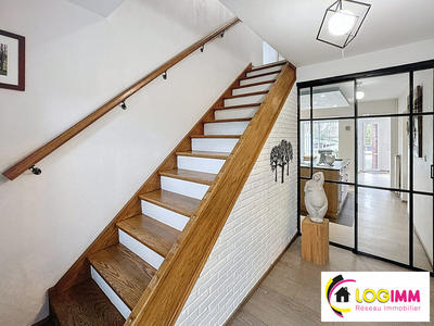 Pavillon - 187 m² - 9 pièces