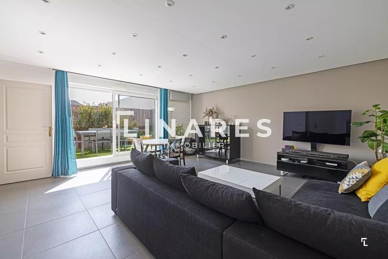 Appartement - 94 m² - 4 pièces