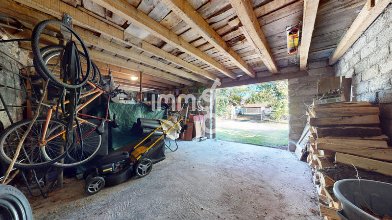 Maison - 210 m² - 9 pièces