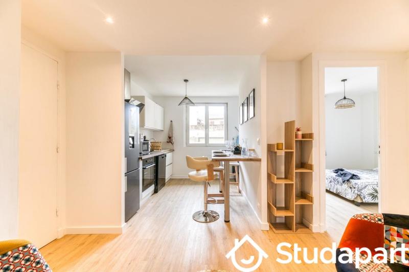 Chambre - 11 m² - 1 pièce