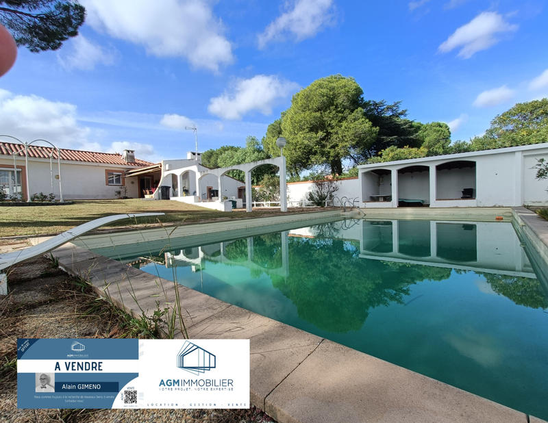 Propriété - 210 m² - 6 pièces